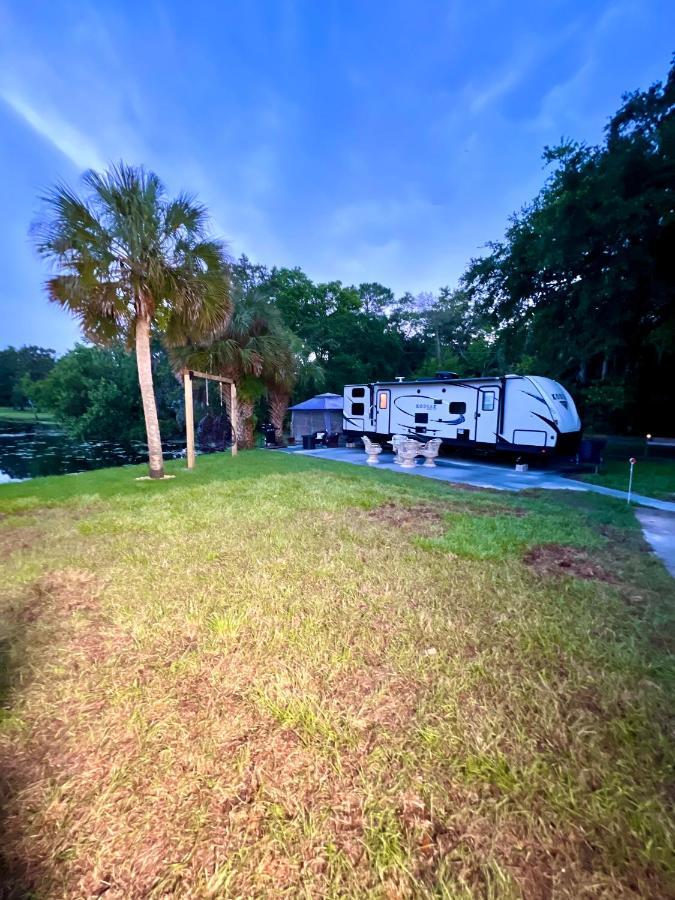 Lake Front Rv Experience Close To Port Canaveral And Kennedy Space Center Hotel Titusville Eksteriør billede