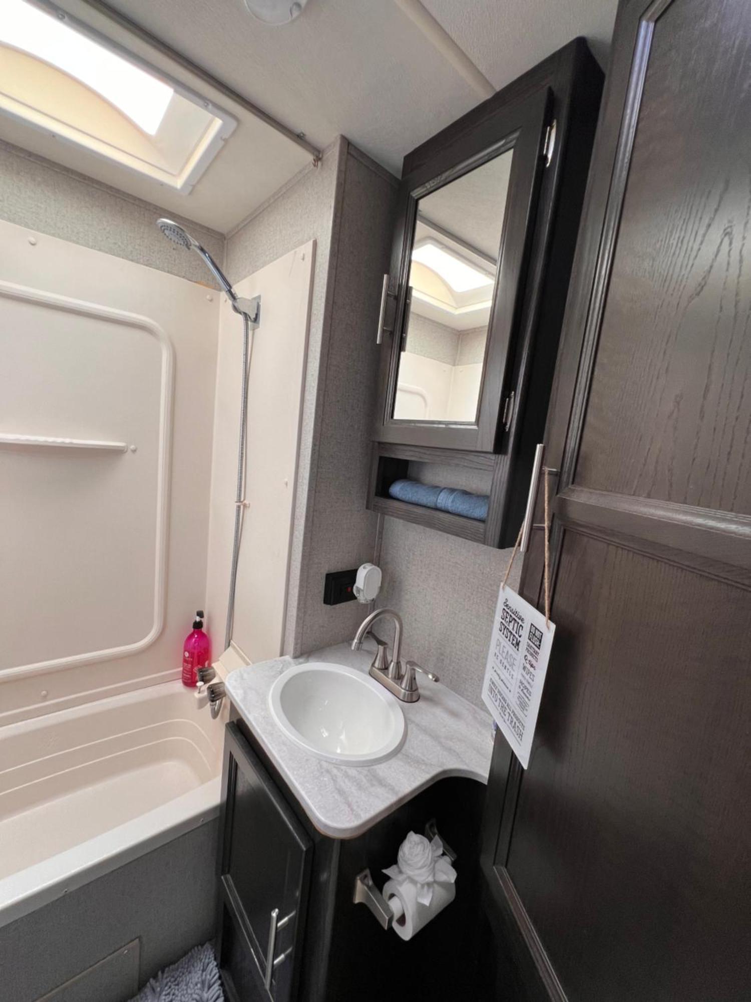 Lake Front Rv Experience Close To Port Canaveral And Kennedy Space Center Hotel Titusville Eksteriør billede